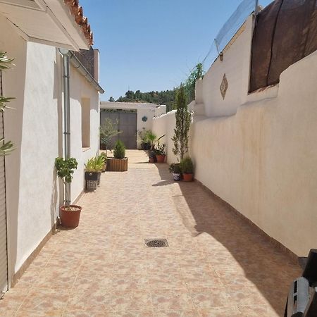 Casa Arriba Village House In Zarra Bagian luar foto