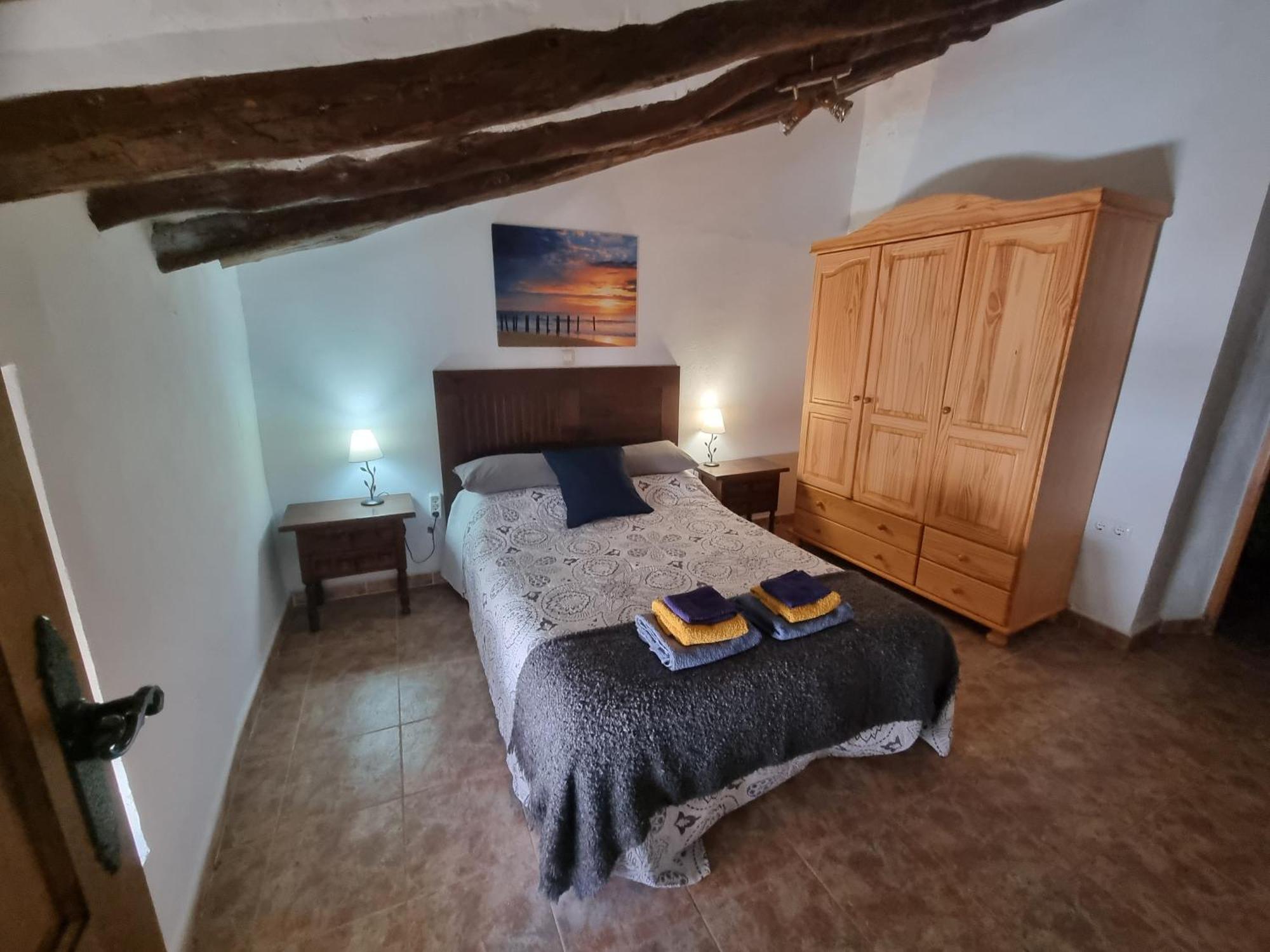 Casa Arriba Village House In Zarra Bagian luar foto